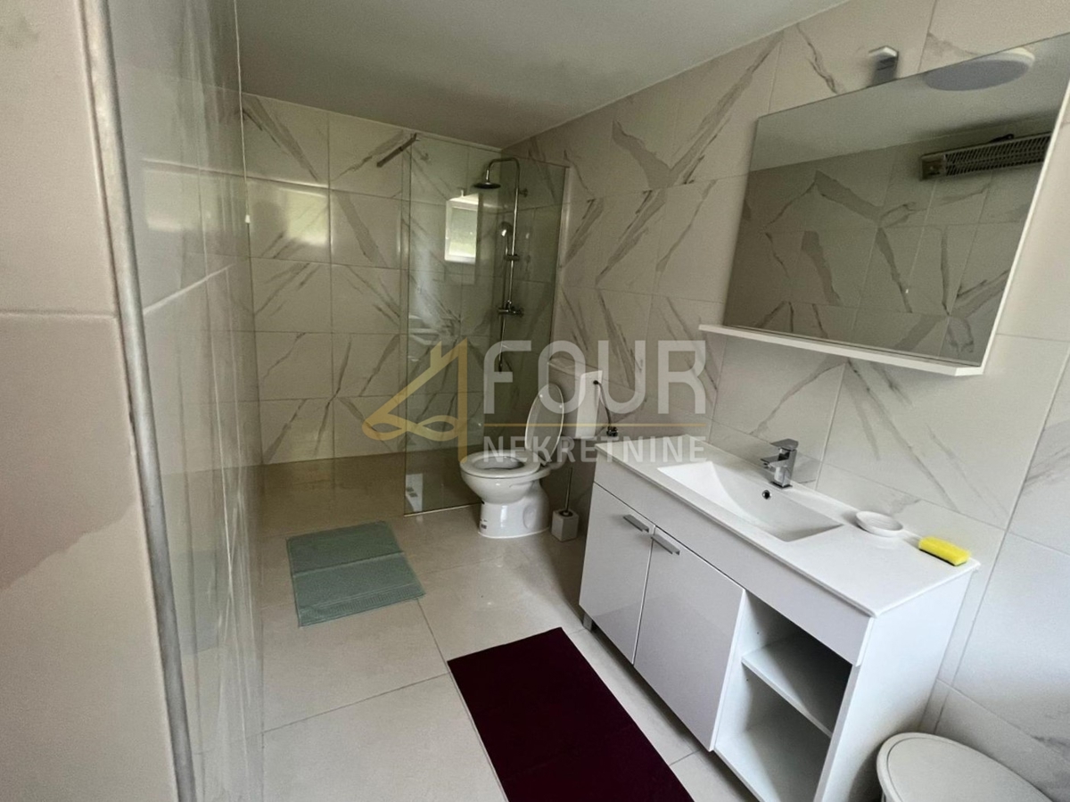 Hiša Kostrena, 340m2