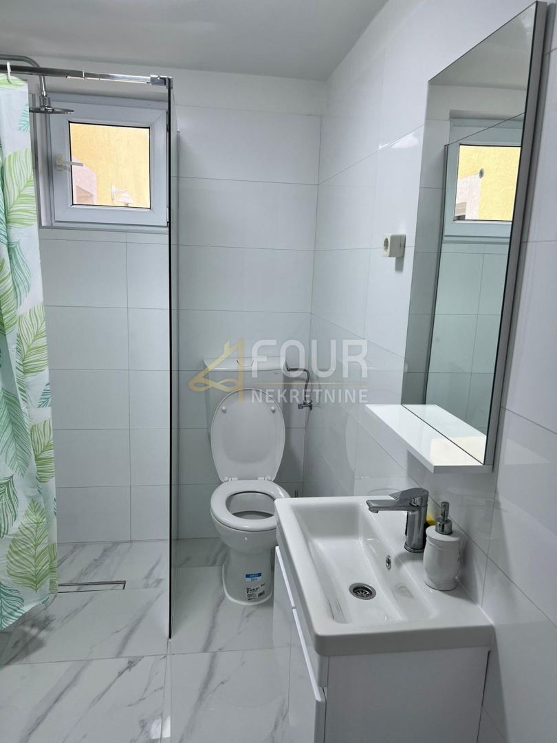 Hiša Kostrena, 340m2