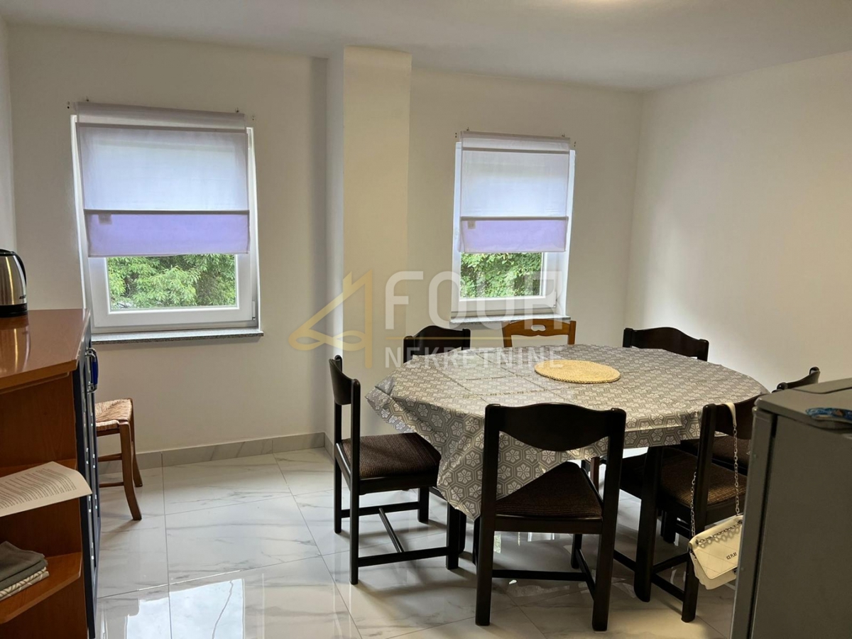 Hiša Kostrena, 340m2