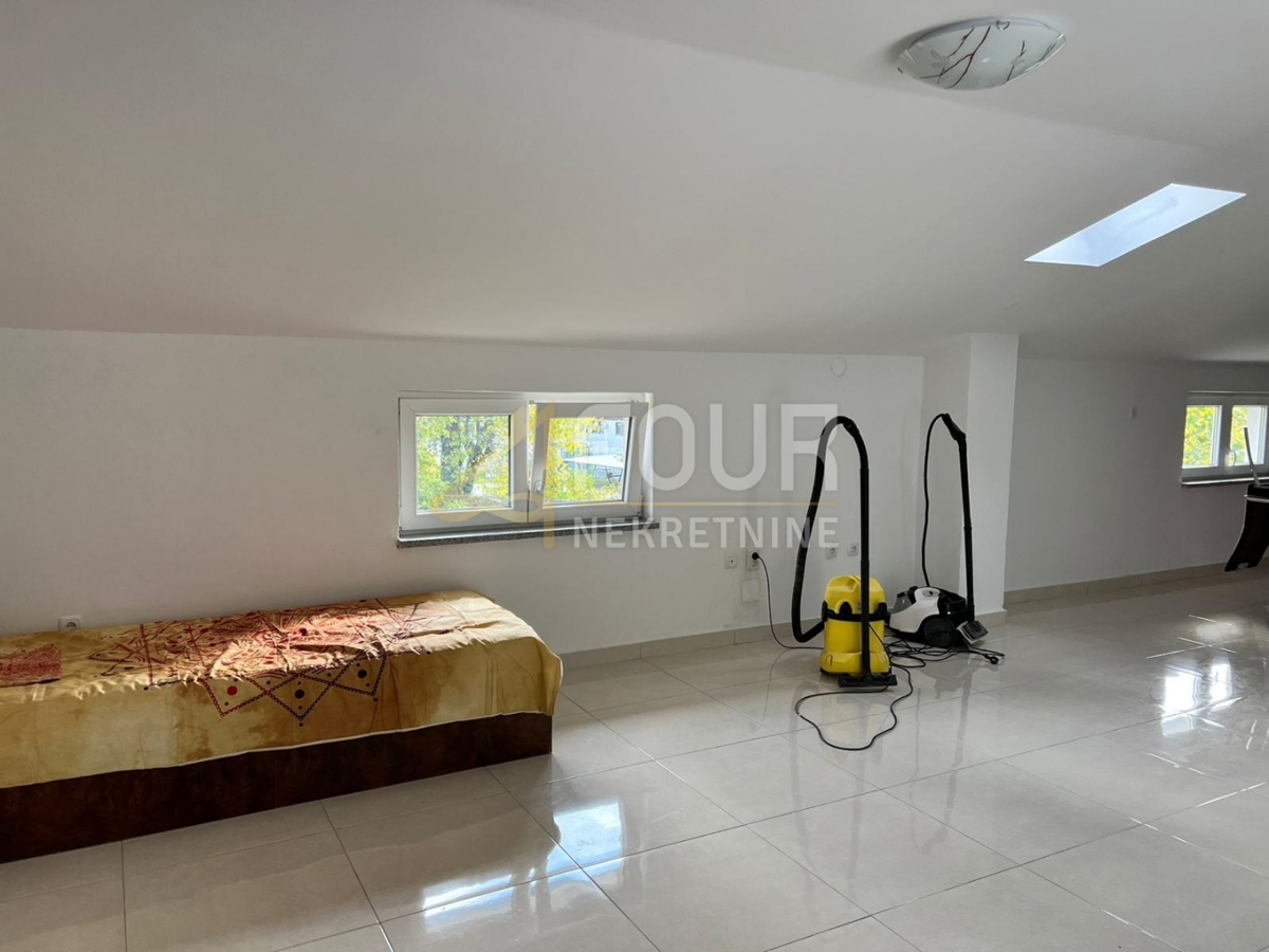 Hiša Kostrena, 340m2