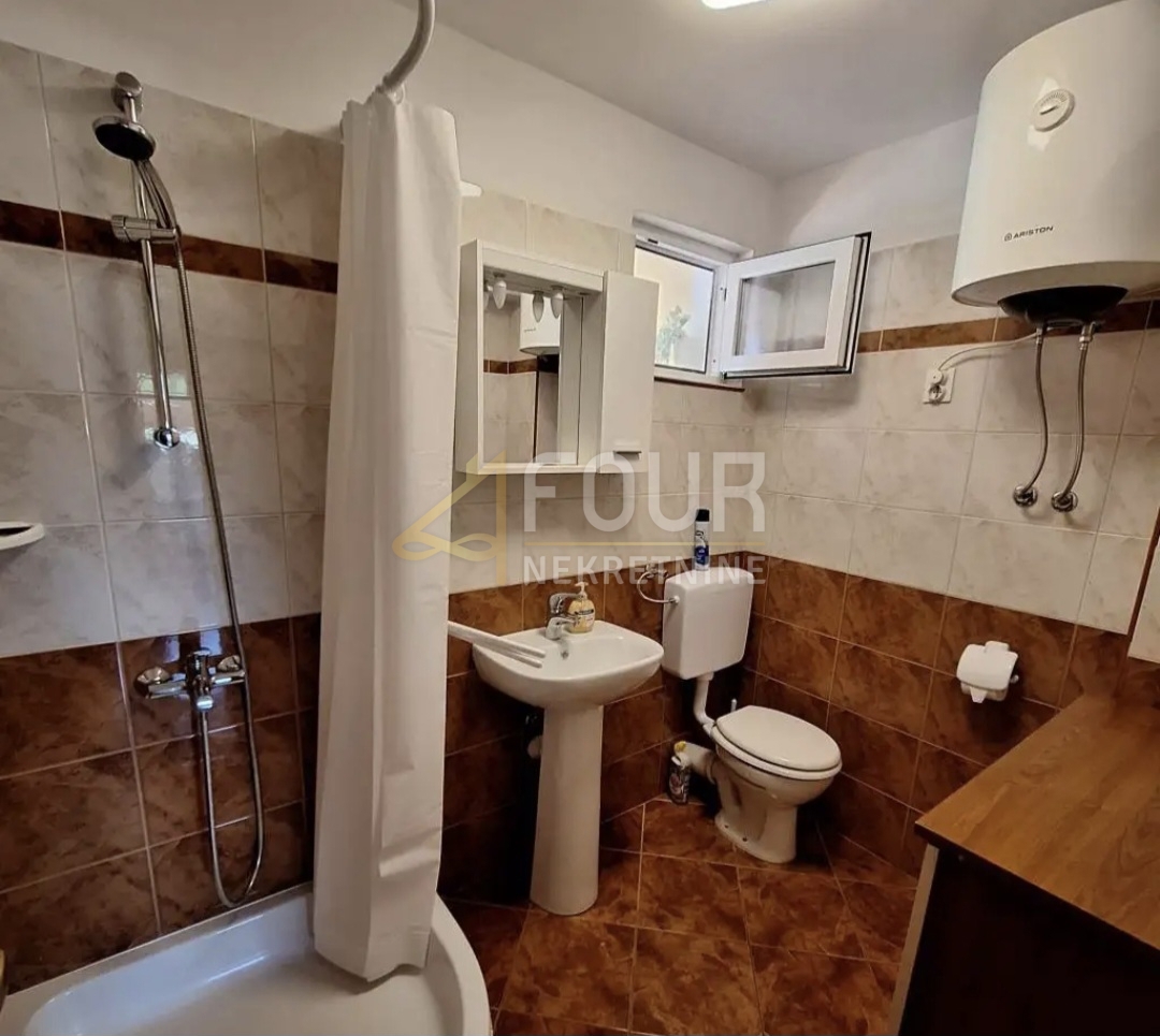 Hiša Kostrena, 130m2