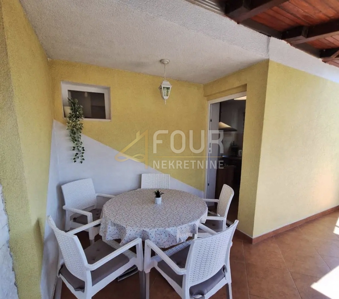 Hiša Kostrena, 130m2