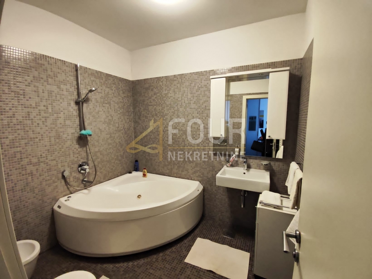 Stanovanje Centar, Rijeka, 56,60m2