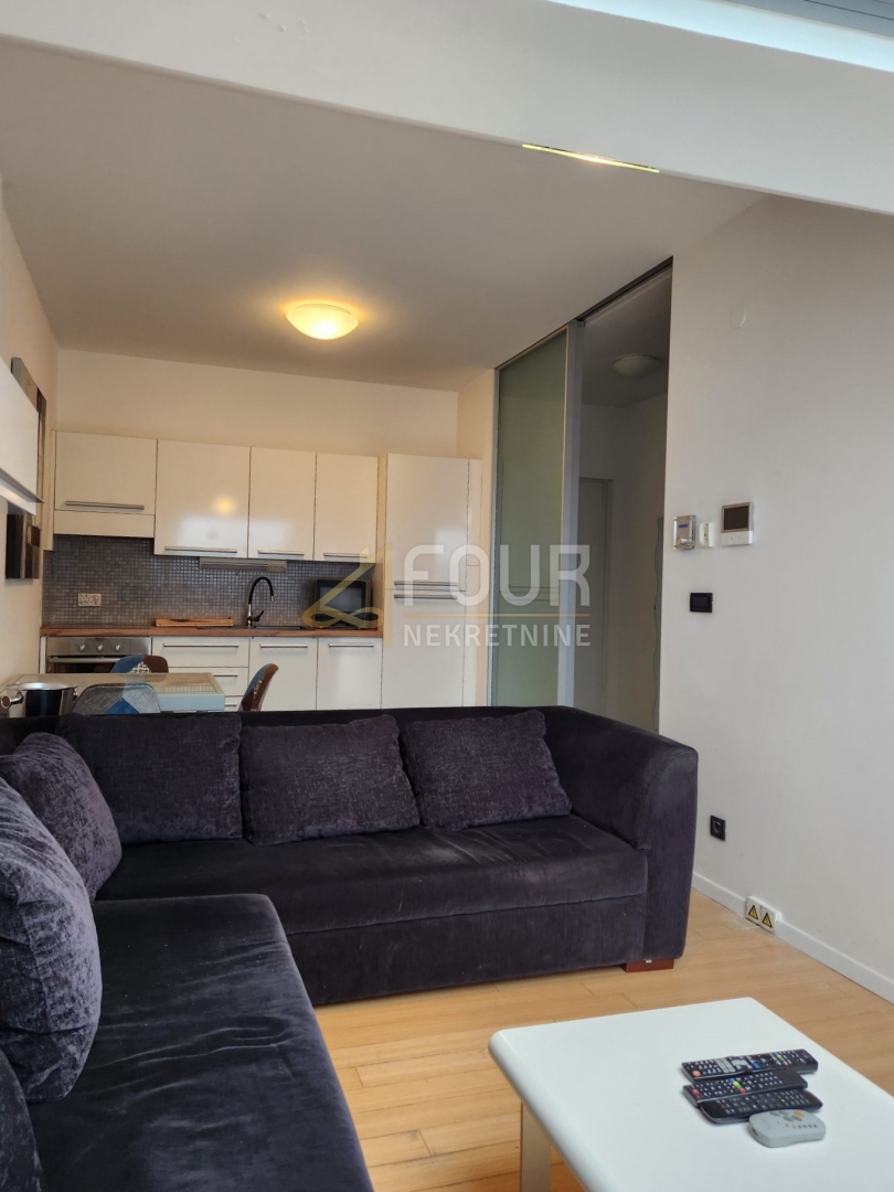 Stanovanje Centar, Rijeka, 56,60m2