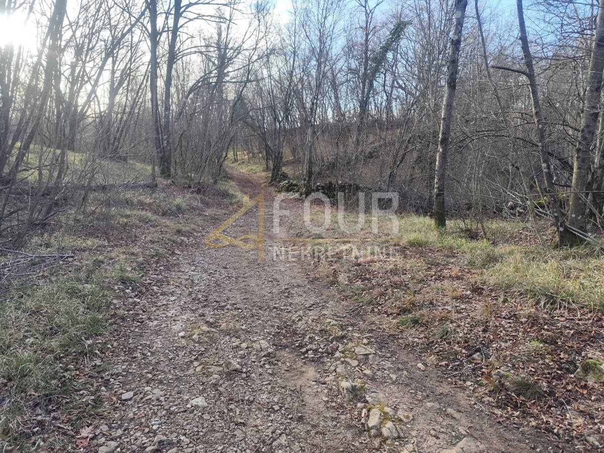 Zemljišče Saršoni, Viškovo, 1.058m2