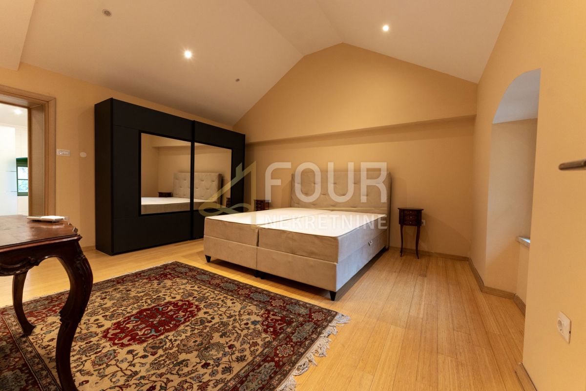 Opatija, 135m2, 2s+db, balkon, vrt, pogled na morje