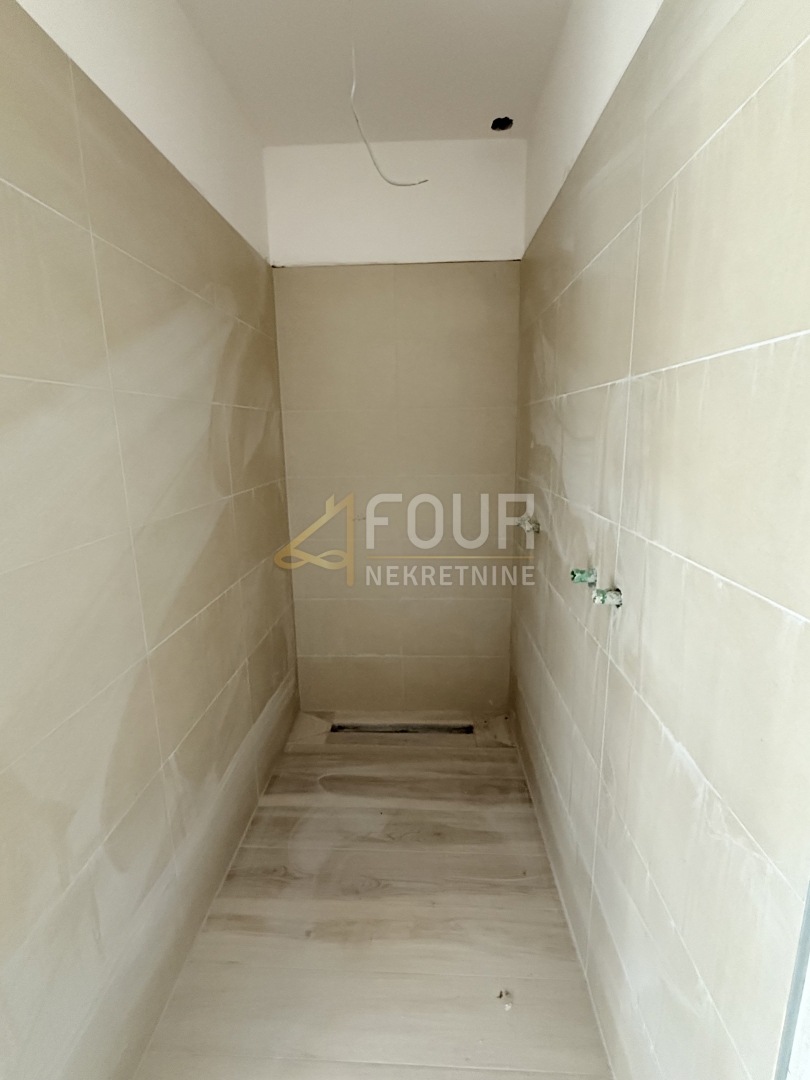 Poljane, samostojna hiša, 300m2