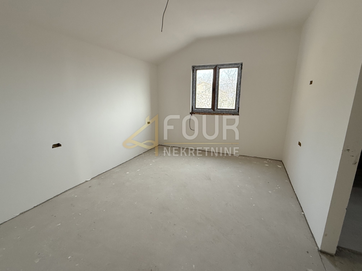 Poljane, samostojna hiša, 300m2