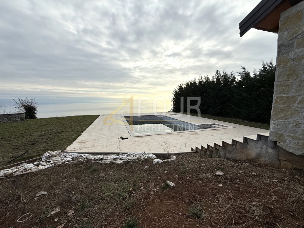 Poljane, samostojna hiša, 300m2