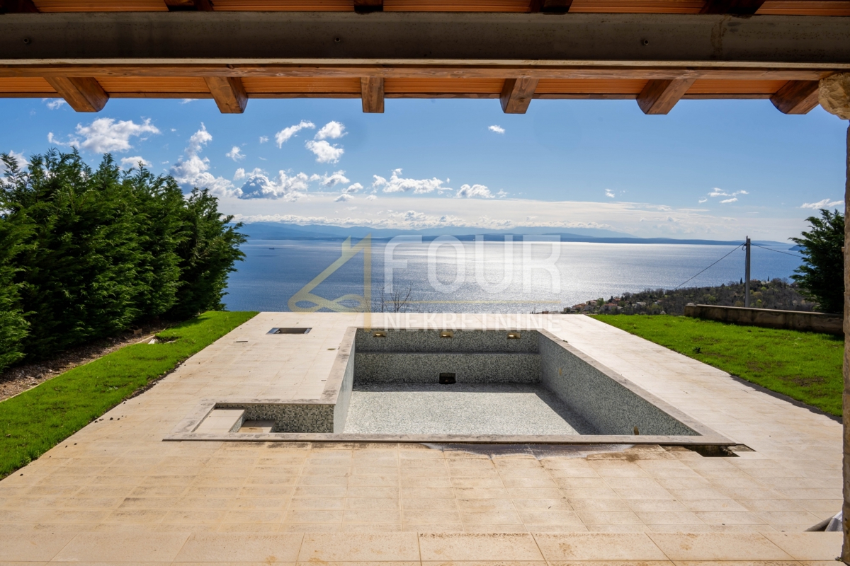 Poljane, samostojna hiša, 300m2