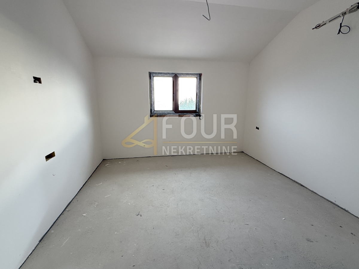 Poljane, samostojna hiša, 300m2