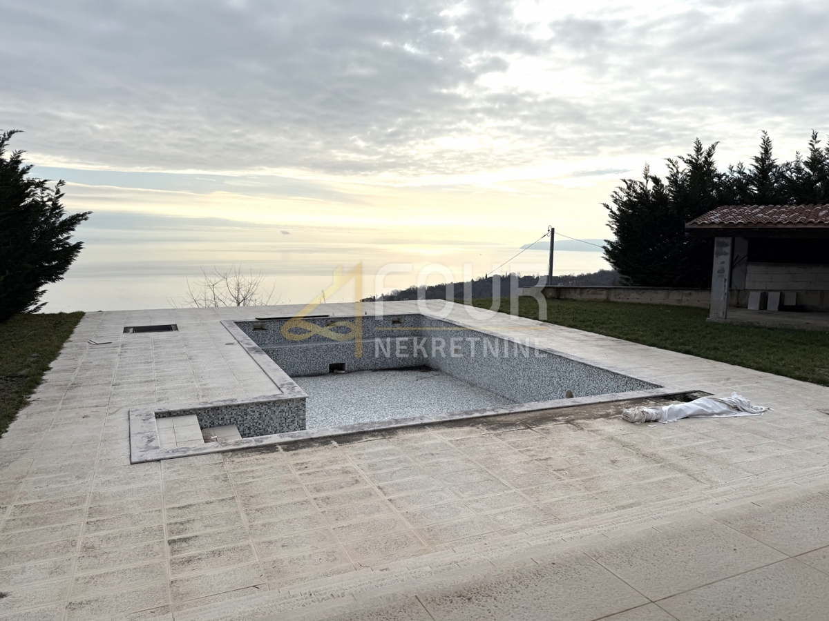 Poljane, samostojna hiša, 300m2