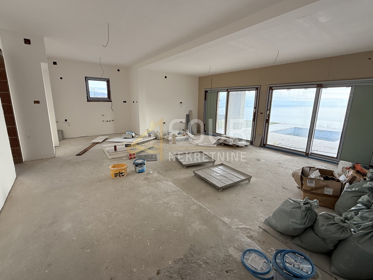 Poljane, samostojna hiša, 300m2