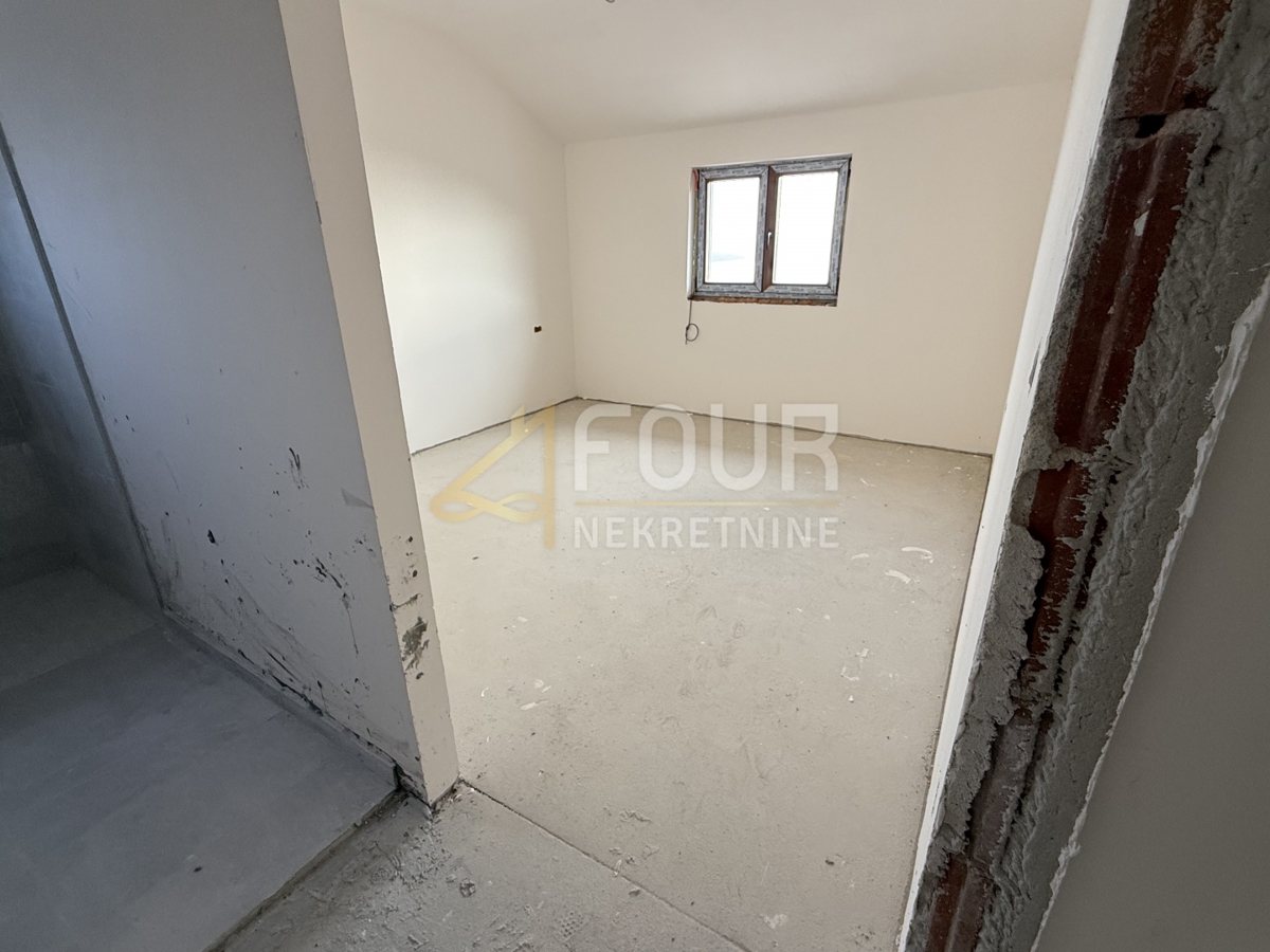 Poljane, samostojna hiša, 300m2