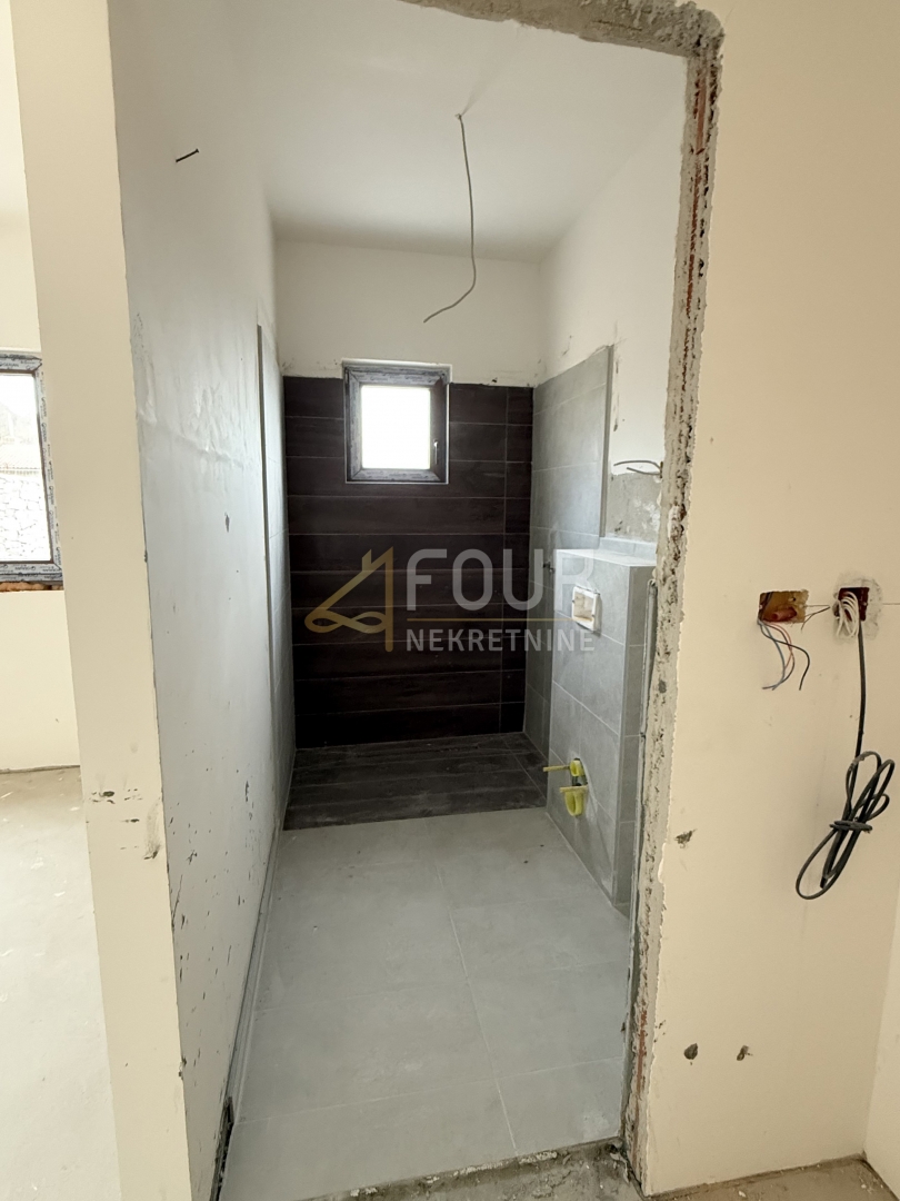 Poljane, samostojna hiša, 300m2