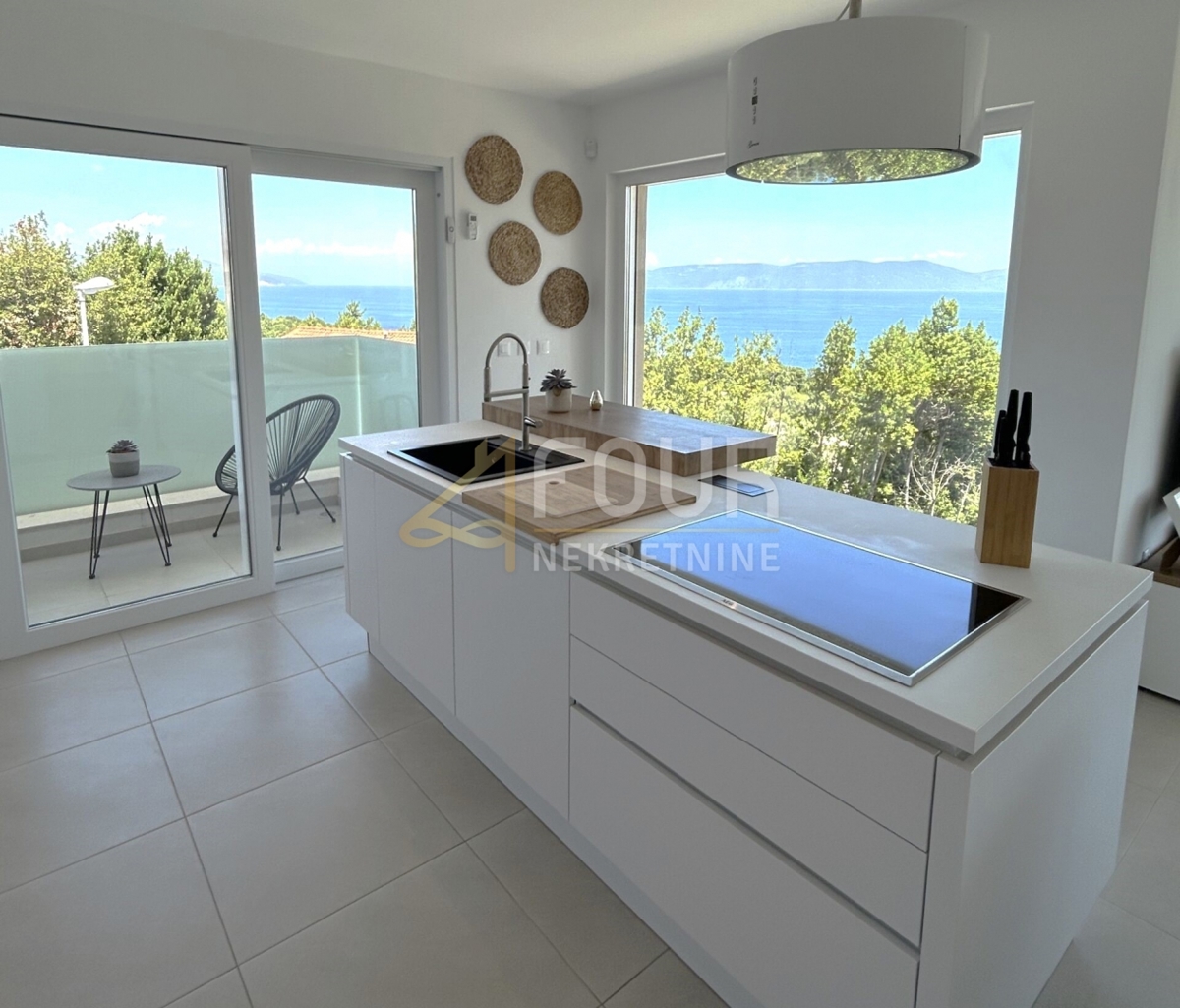 Istra, Labin, novogradnja, razkošna vila z bazenom