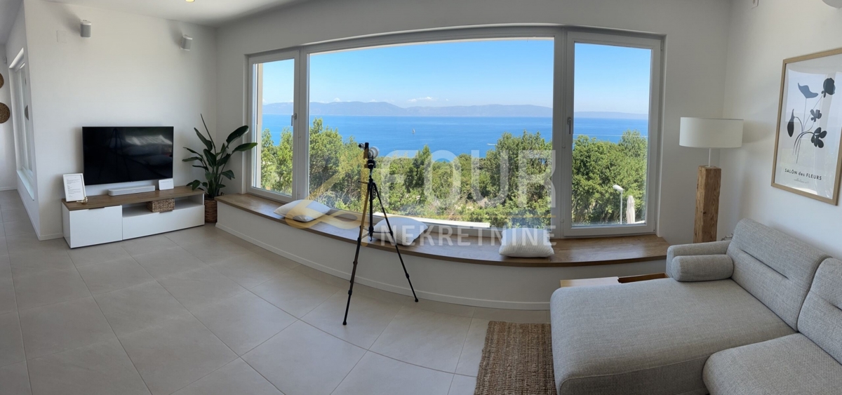 Istra, Labin, novogradnja, razkošna vila z bazenom