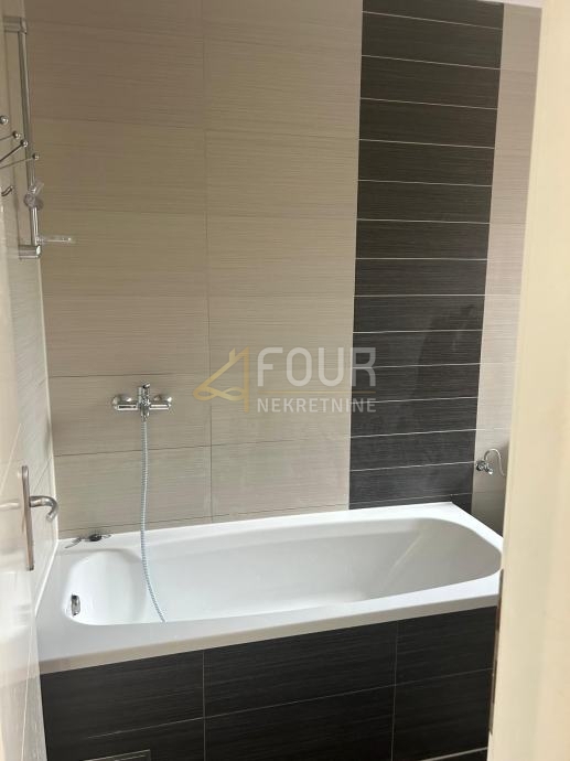 Stanovanje Palit, Rab, 72,25m2