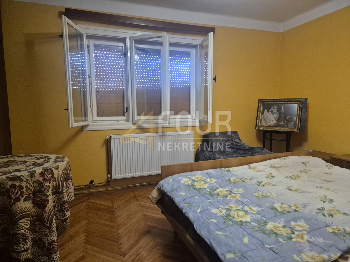 Hiša Ravna Gora, 150m2