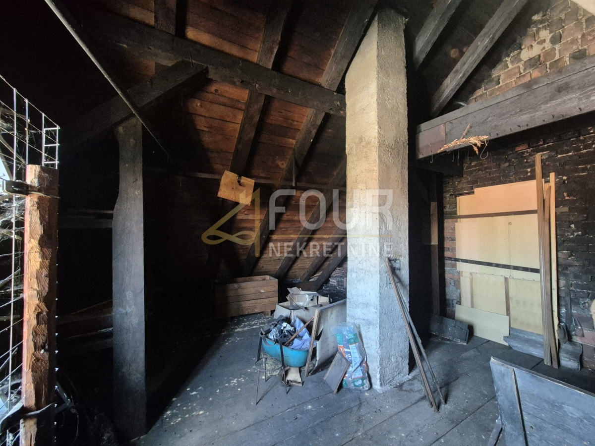 Hiša Ravna Gora, 150m2