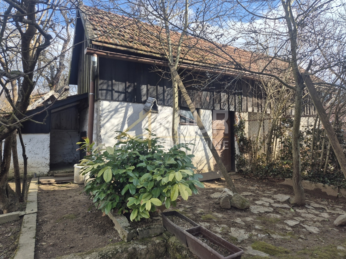 Hiša Ravna Gora, 150m2