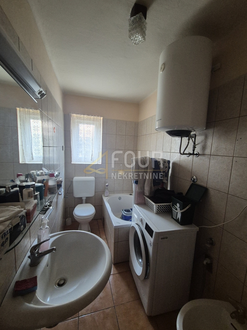 Hiša Ravna Gora, 150m2