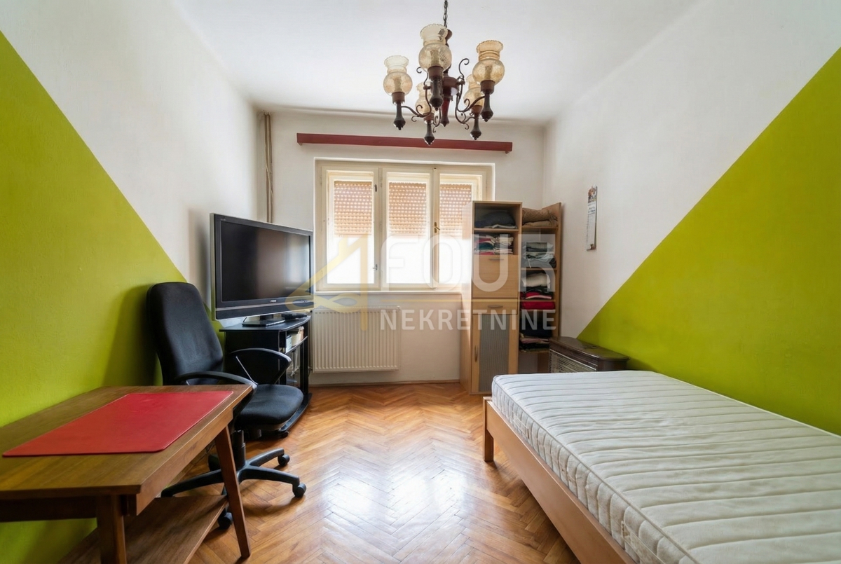 Hiša Ravna Gora, 150m2