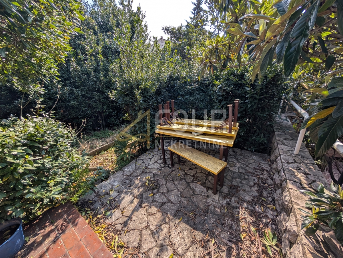 Hiša Crikvenica, 435m2