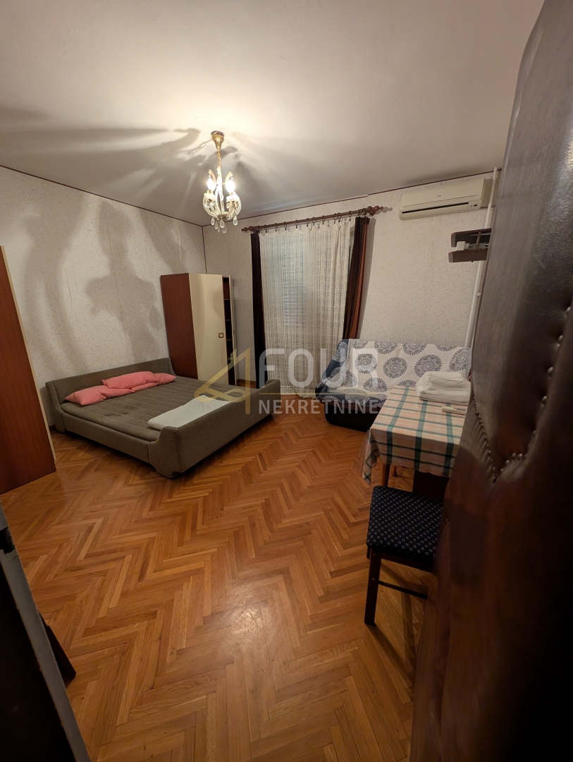 Hiša Crikvenica, 435m2