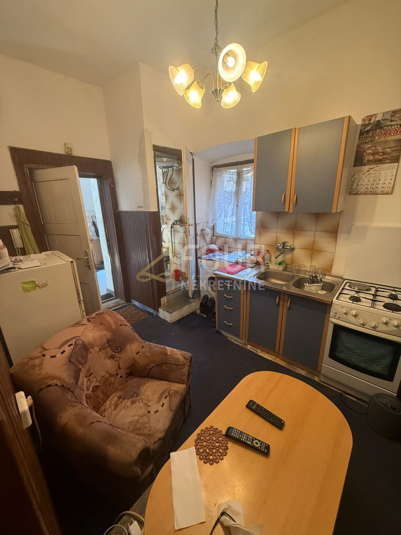 Stanovanje Centar, Pula, 28,58m2