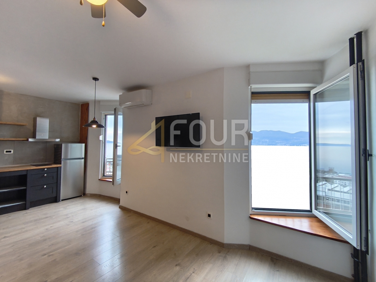 Reka, Turnić, 37,40m2, garsonjera, pogled na morje