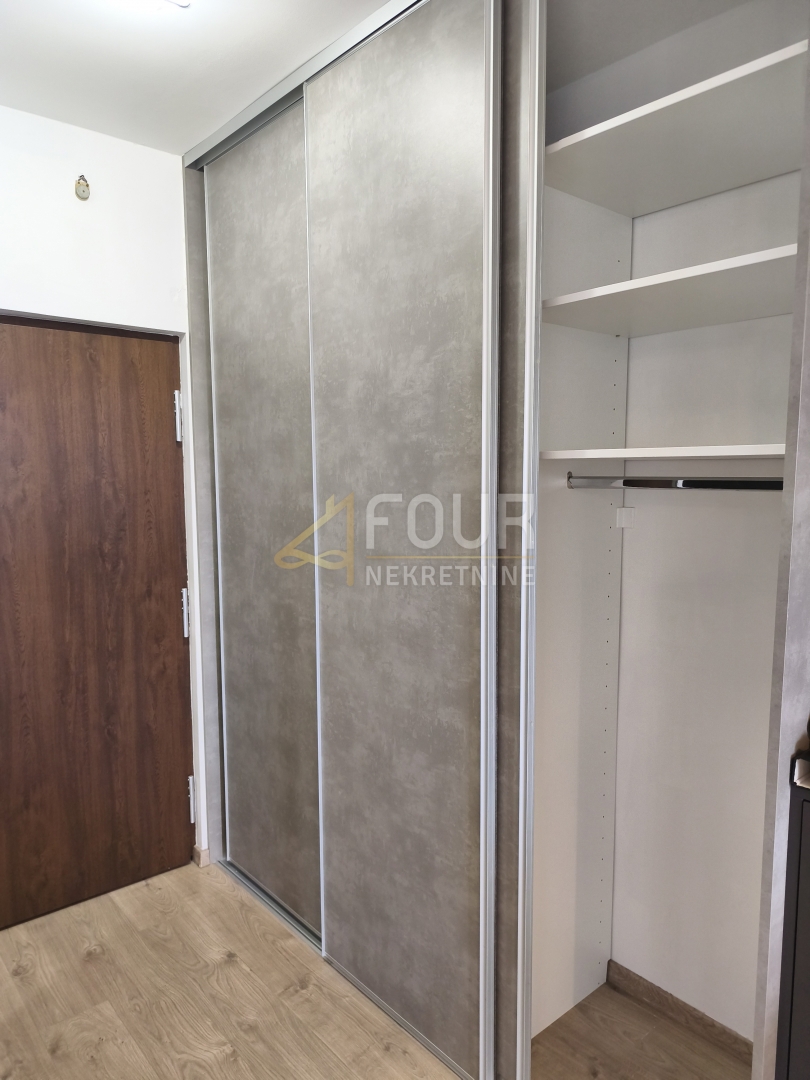 Reka, Turnić, 37,40m2, garsonjera, pogled na morje