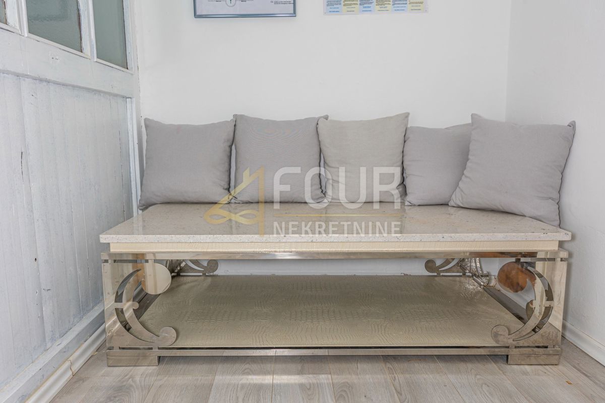 Hiša Crikvenica, 400m2
