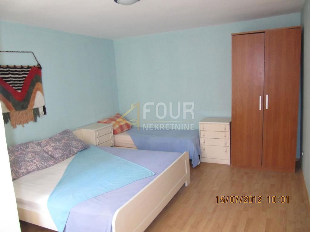 Stanovanje Centar, Pula, 70m2