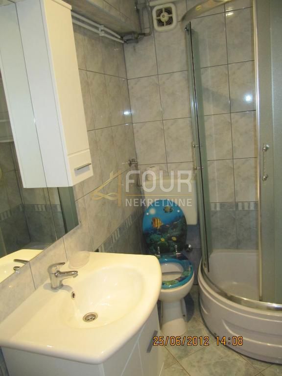 Stanovanje Centar, Pula, 70m2