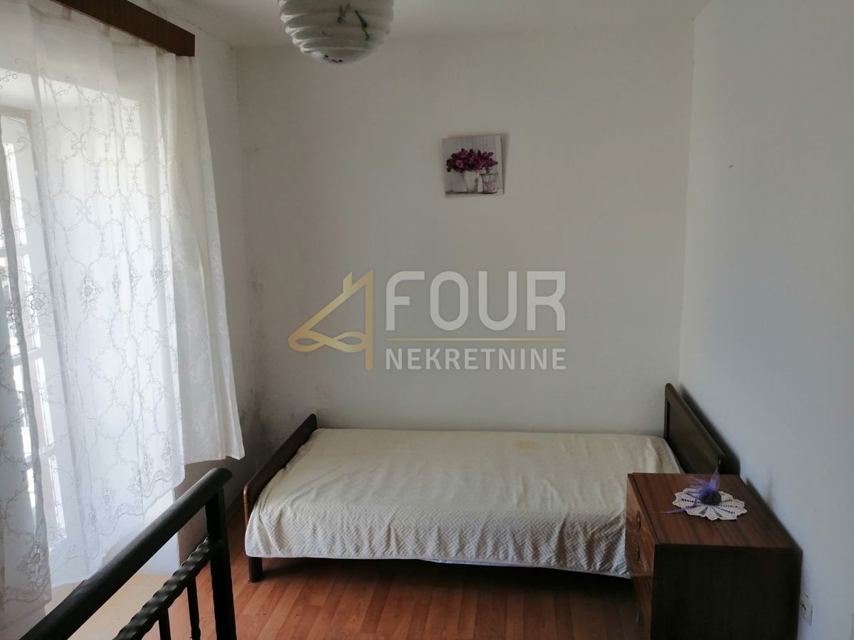 Hiša Risika, Vrbnik, 90m2
