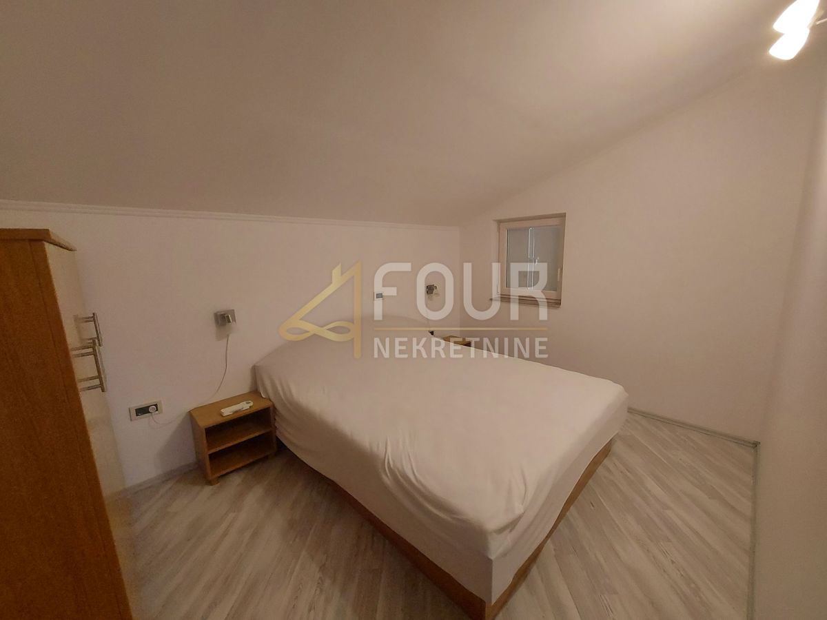 Hiša Novi Vinodolski, 180m2
