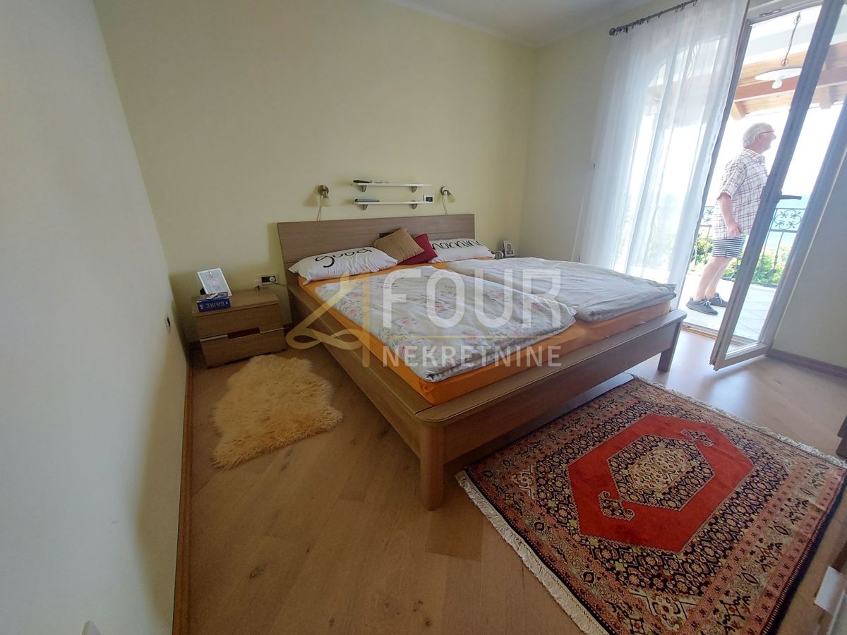 Hiša Novi Vinodolski, 180m2