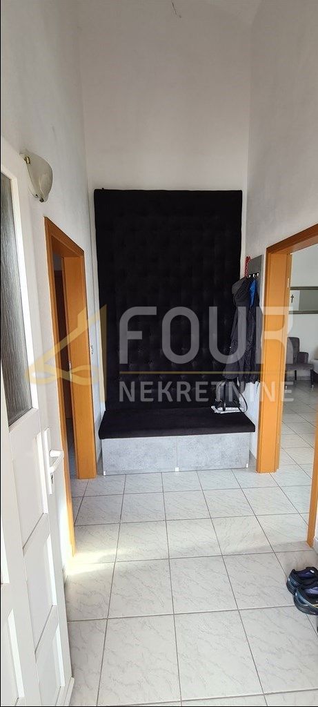 Stanovanje Pakoštane, 61,83m2