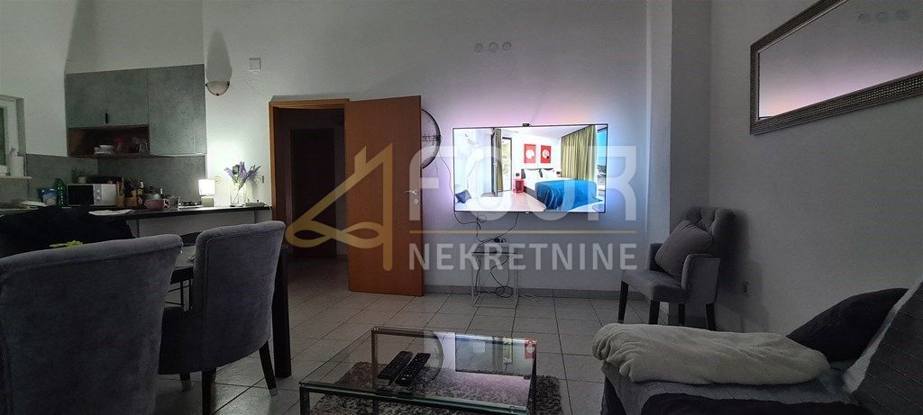 Stanovanje Pakoštane, 61,83m2