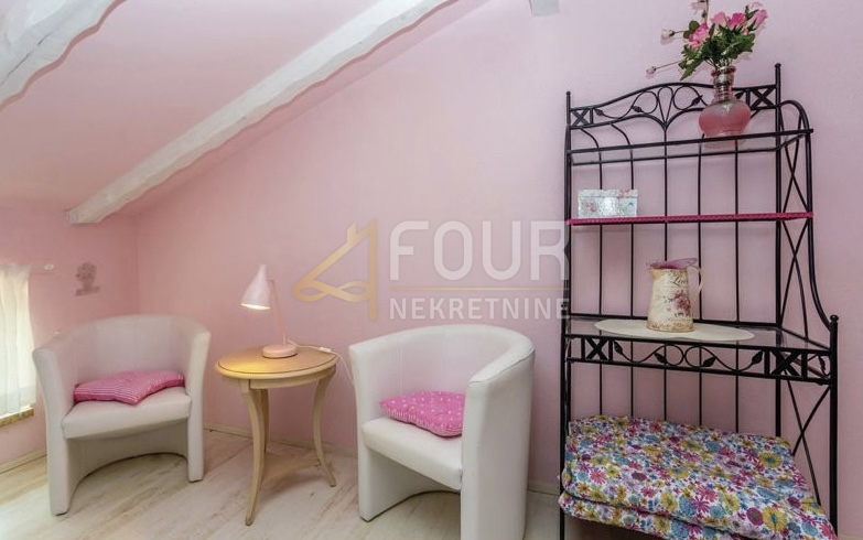 Hiša Šilo, Dobrinj, 170m2