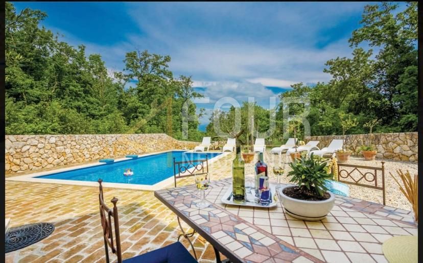 Hiša Šilo, Dobrinj, 170m2