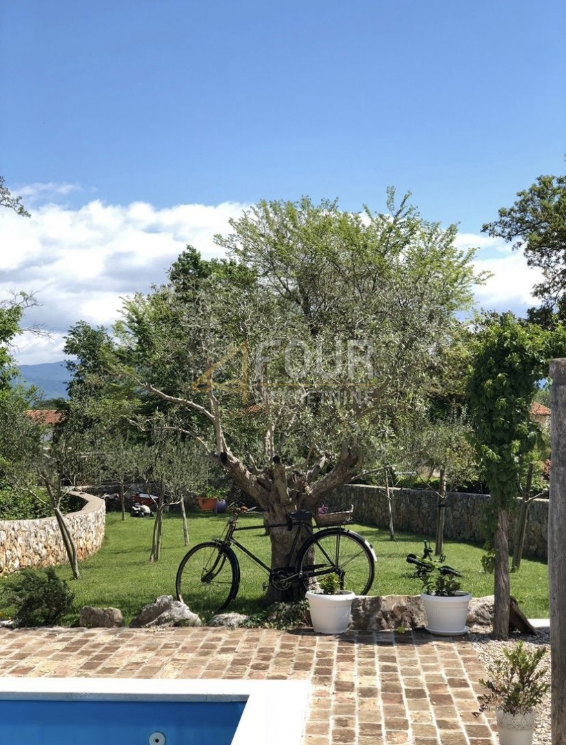 Hiša Šilo, Dobrinj, 170m2