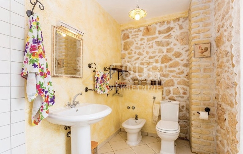 Hiša Šilo, Dobrinj, 170m2