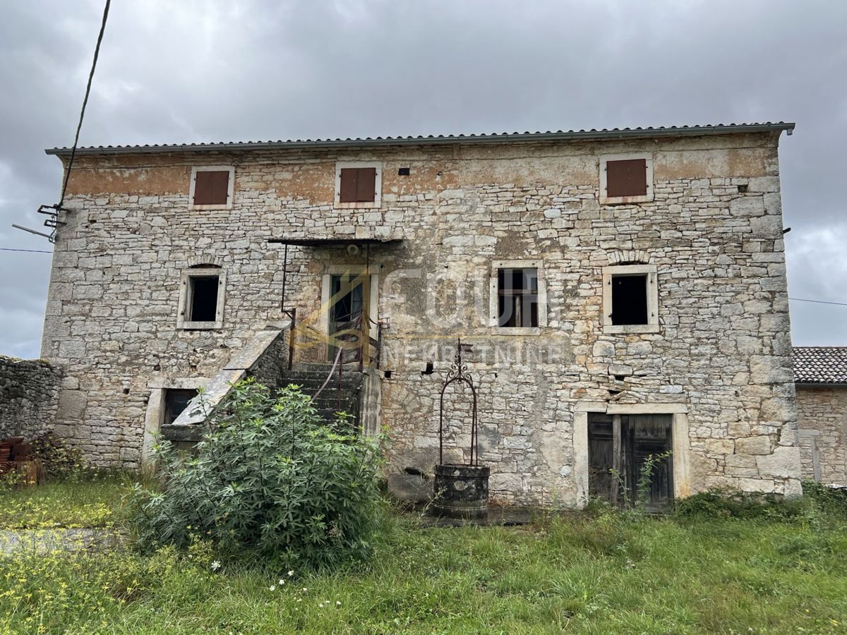 Hiša Svetvinčenat, 384m2