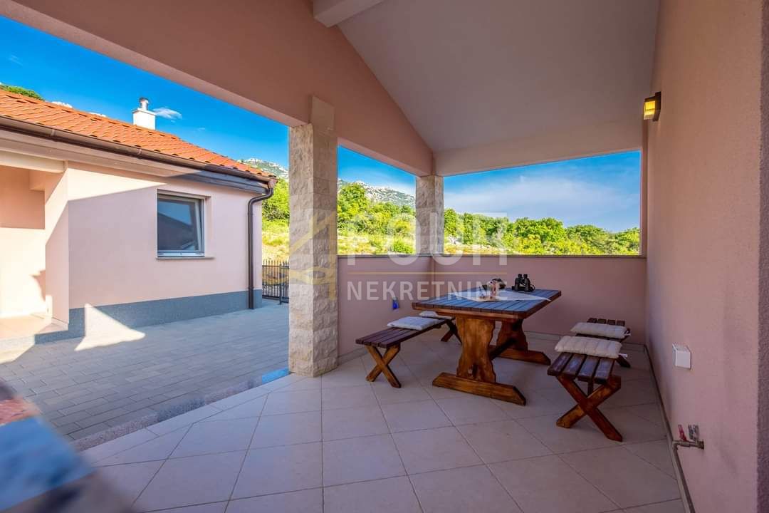 Hiša Jablanac, Senj, 213,23m2