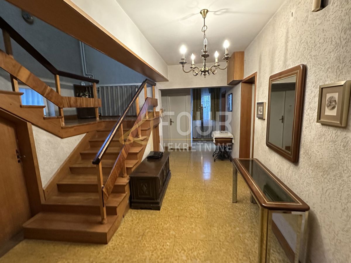 Hiša Selce, Crikvenica, 300m2