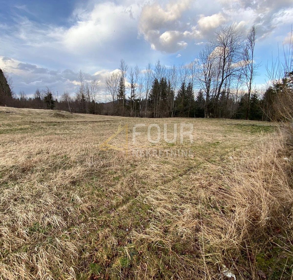 Zemljišče Ravna Gora, 2.680m2