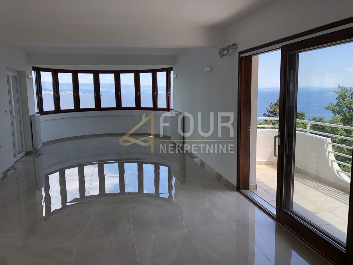 Stanovanje Opatija - Centar, Opatija, 170.45m2