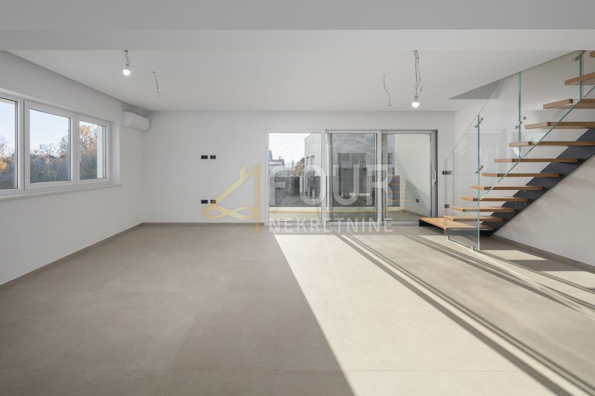 Stanovanje Rovinj, 209,64m2